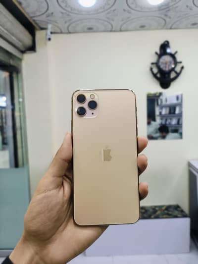 iphone 11promax. pta apruf. available  256 gb dull sim