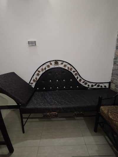 Stylish Dewan for Sale - Excellent Condition