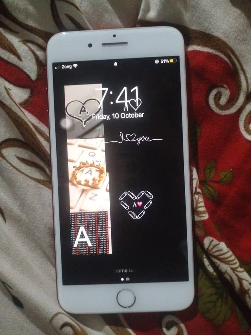 Apple iPhone 7 Plus 0