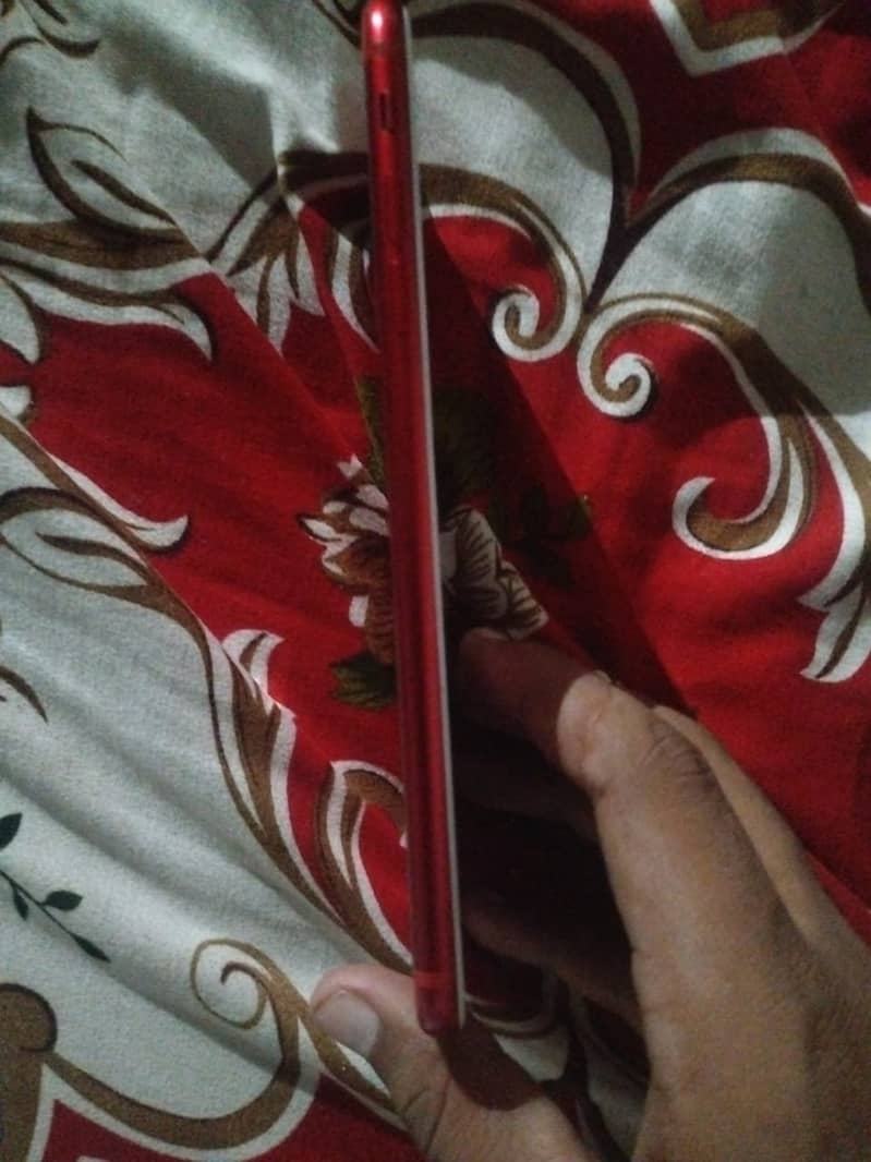 Apple iPhone 7 Plus 2