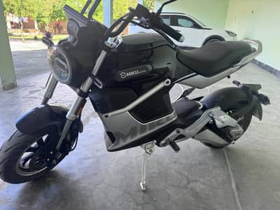 Electric heavy bike. Miku