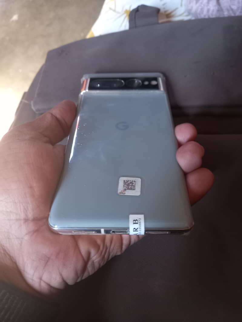 GOOGLE PIXEL 7 PRO 4