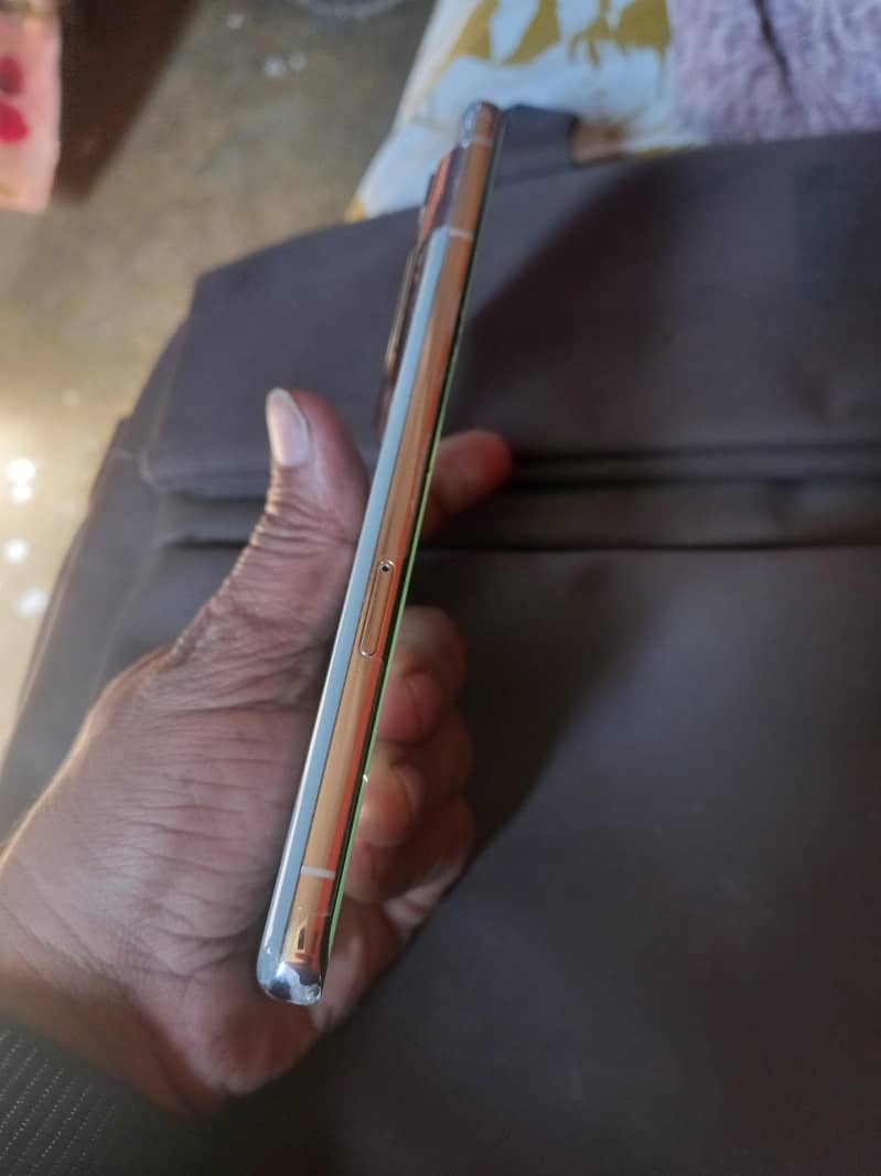 GOOGLE PIXEL 7 PRO 5