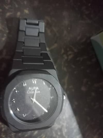 aura watch abhi unpeal ki hai urgent sale