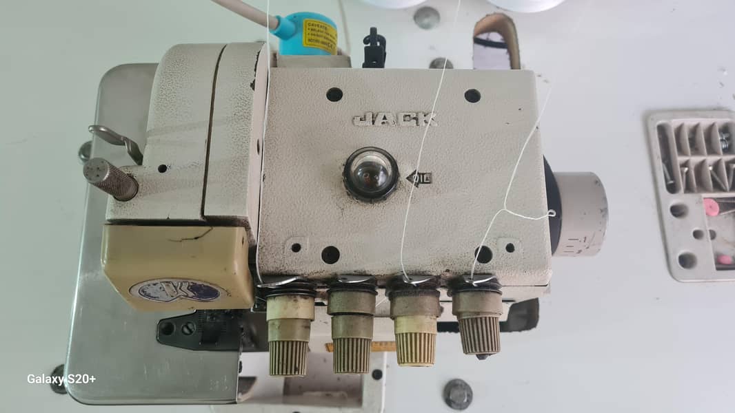 Jack overlock machine 1