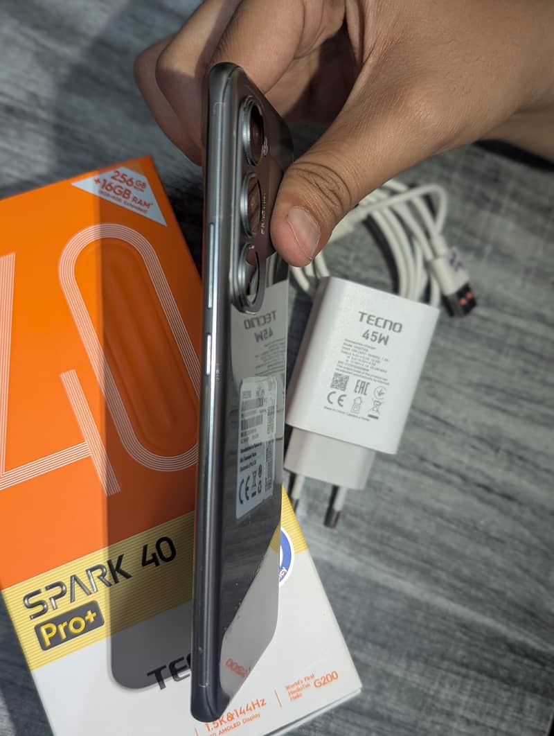 Techno spark 40 pro plus 1