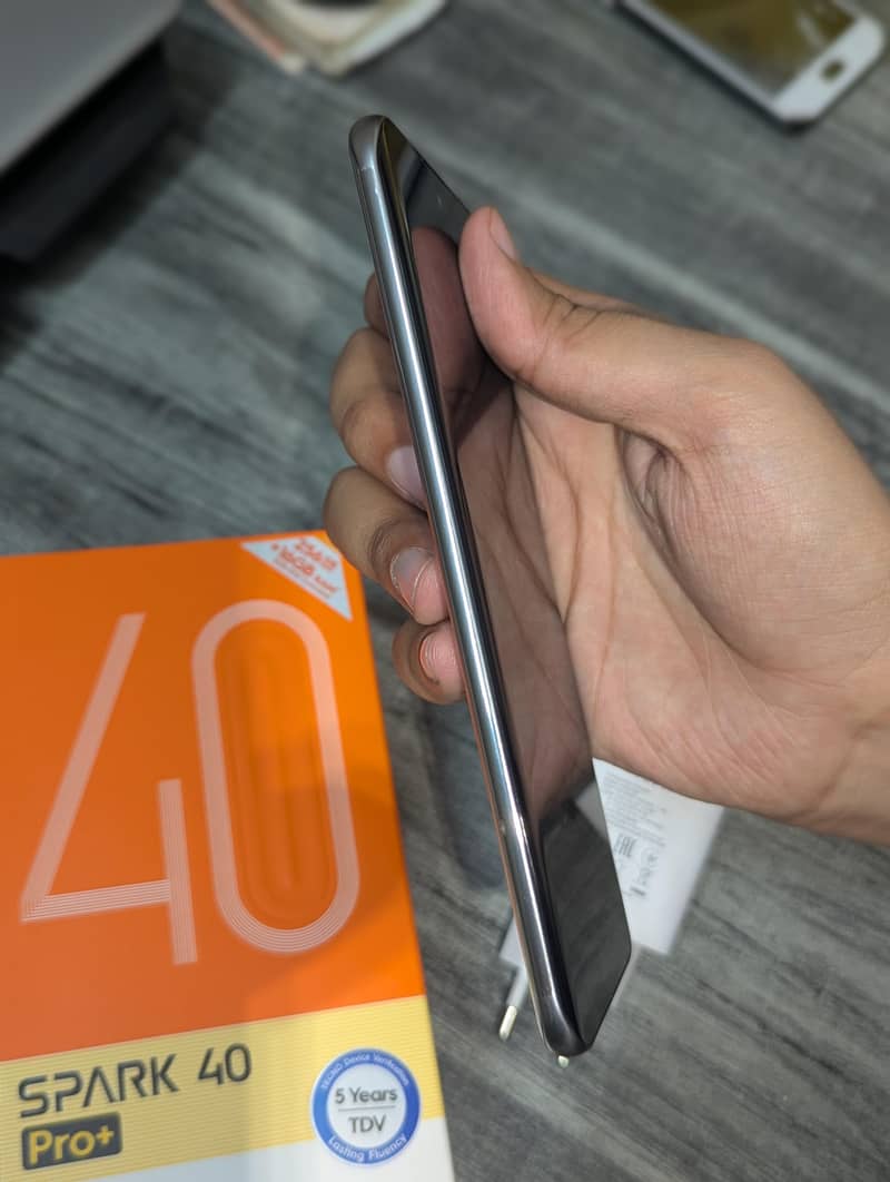 Techno spark 40 pro plus 2