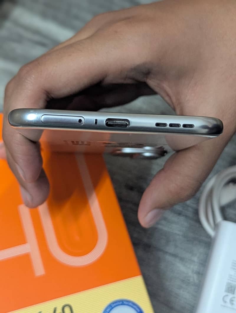 Techno spark 40 pro plus 3