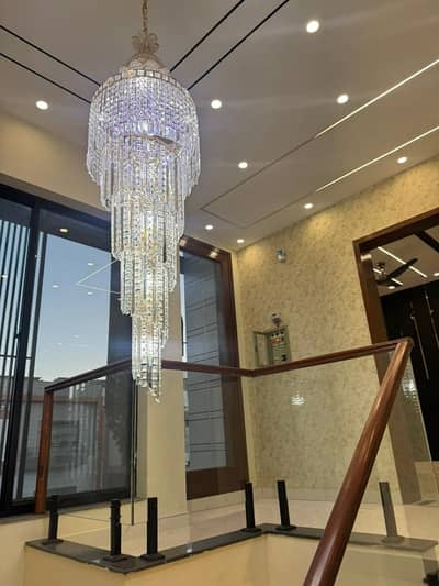 Brand New 12 Marla upper Portion (Lock option)