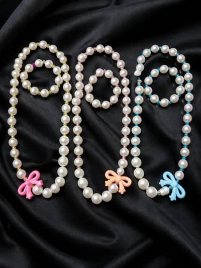 Elegant Handmade Beaded Necklace – Stylish & Lightweight