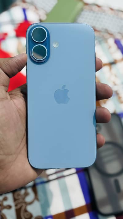 Iphone 17 mist blue 10/10 under warranty
