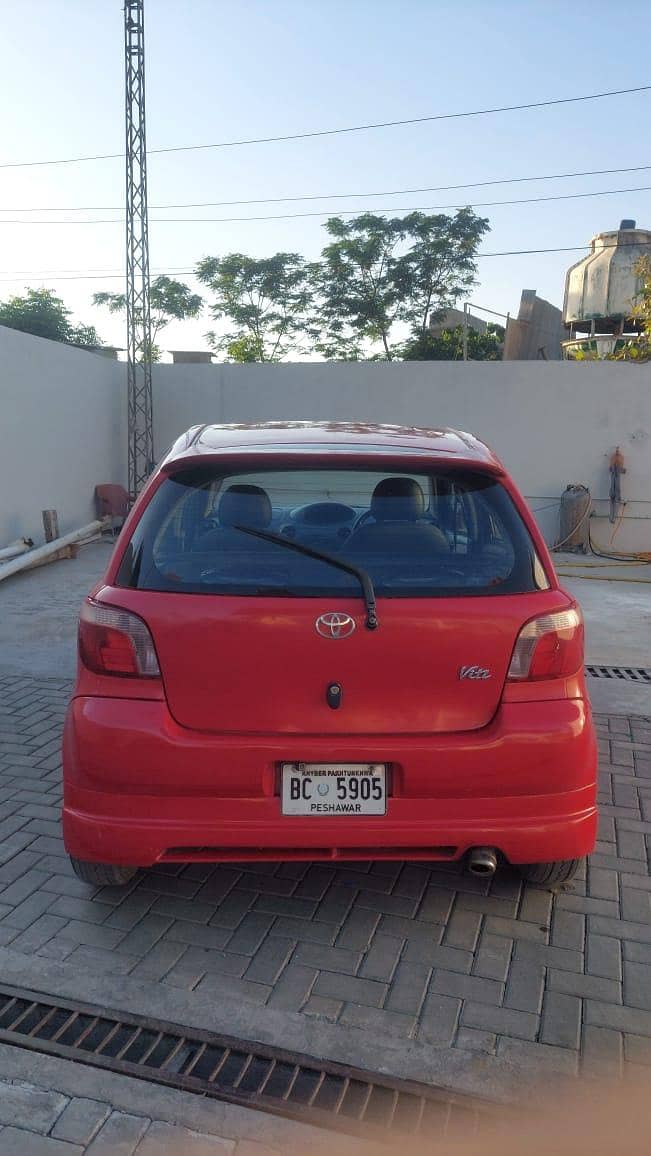 Vitz 2000 Model 1