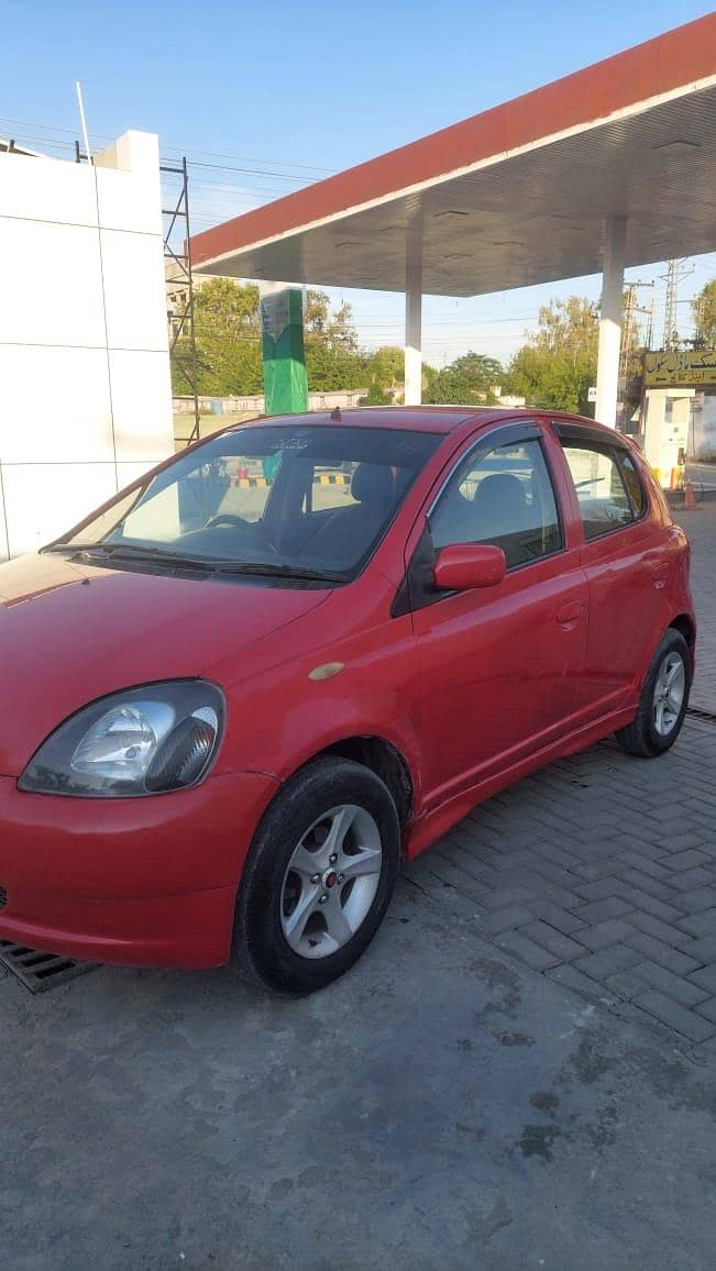 Vitz 2000 Model 4