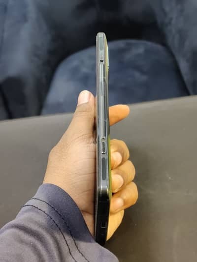 REDMI K40 GAMING 12/256 lush condition