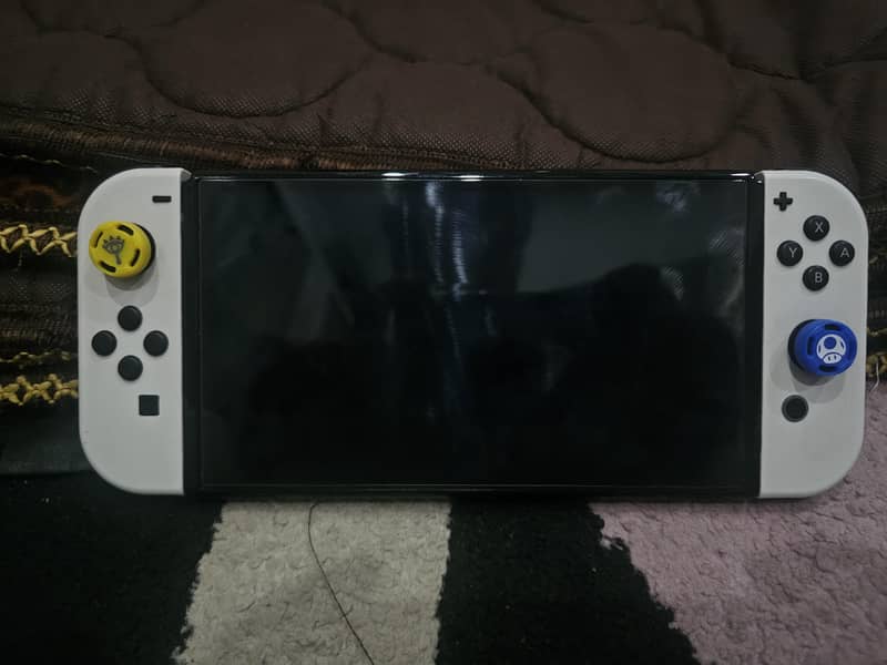Nintendo Switch Oled - 9.5/10 1