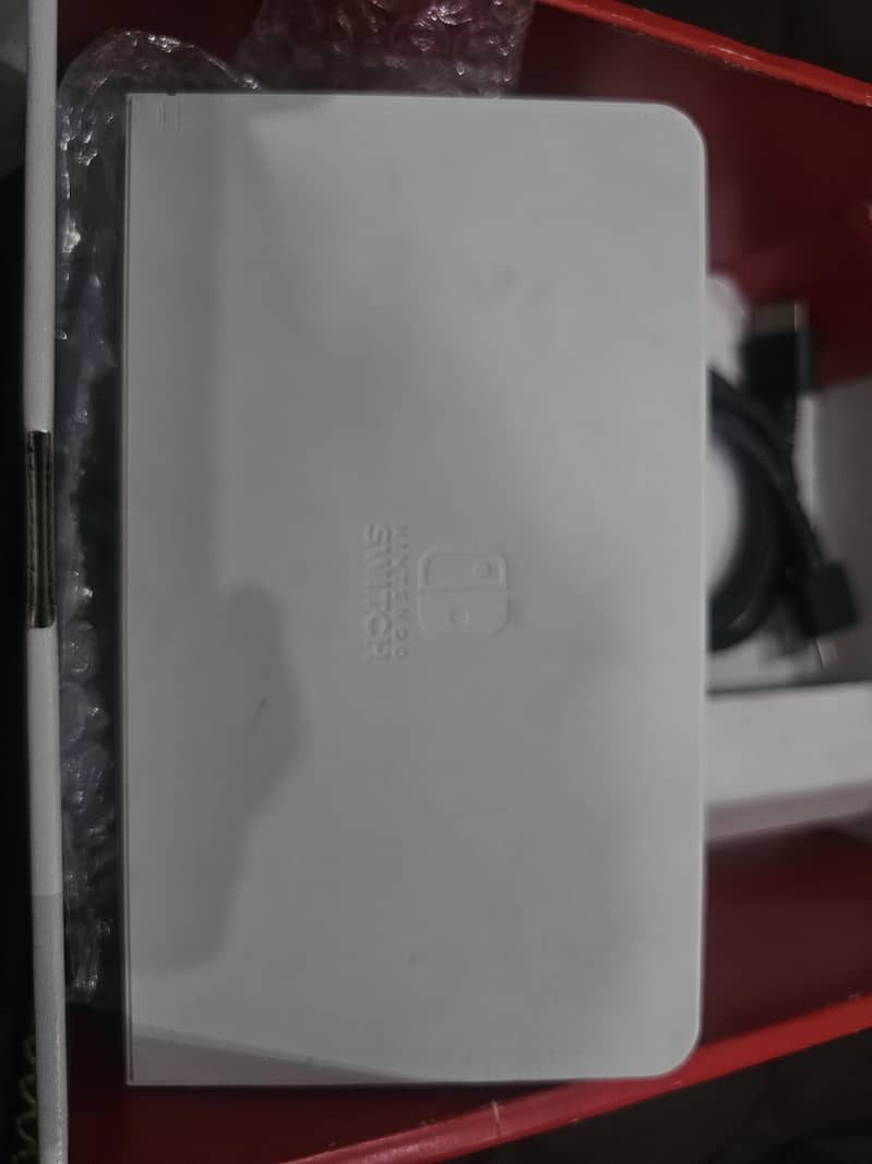 Nintendo Switch Oled - 9.5/10 8