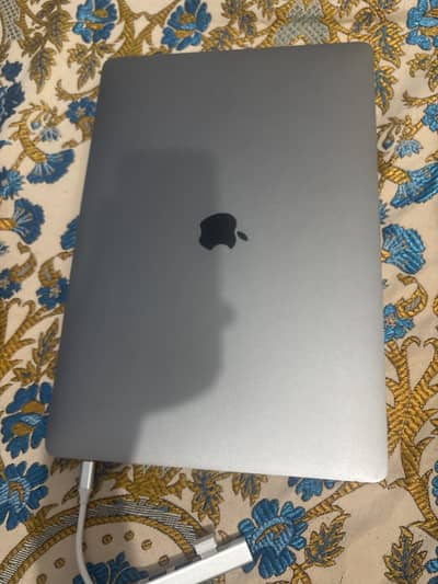 MacBook Pro 2018 Core i9 (Space Grey)