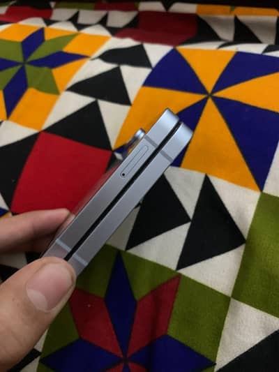 sumsang flip Z6 fold  fro sale urgent