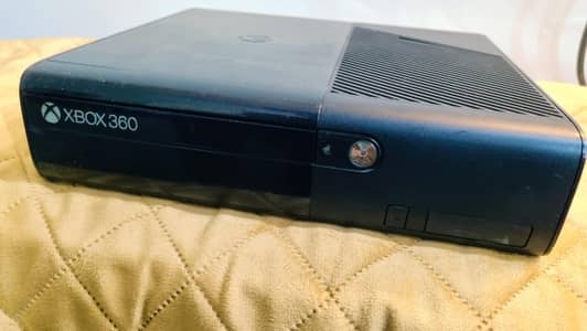 Xbox 360 Ultra Slim