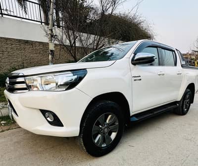 Toyota Hilux Revo G Automatic 2.8 Total Genuine 2nd owner