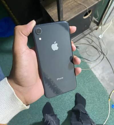 iPhone XR Factory Unlock