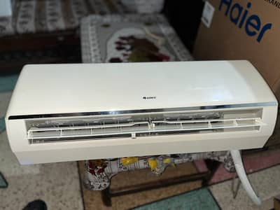 Gree Non inverter but energy saver 1 Ton for sale