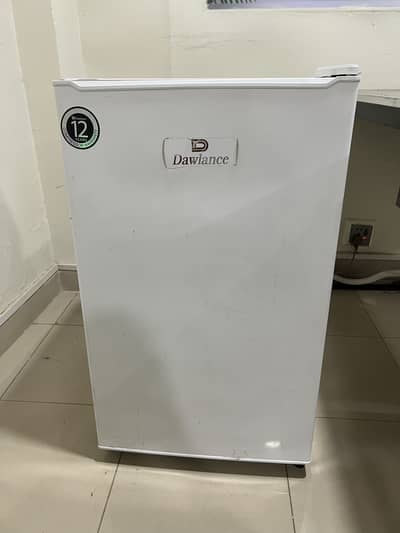 Single Door Mini Room Fridge in Very Good Condition