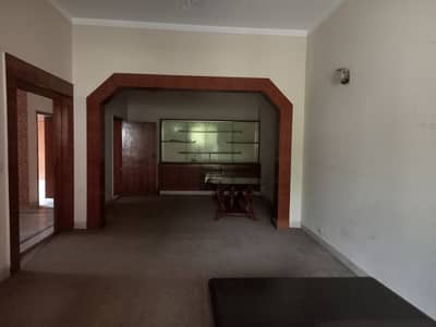 1 Kanal Upper Portion For Rent In Gulberg