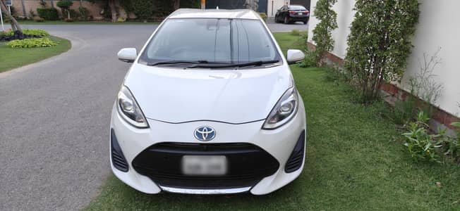 Toyota Aqua 2020/24, S-LED, pearl white , total genuine, low milage