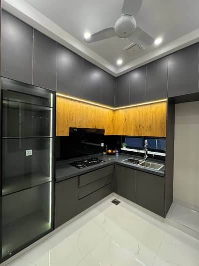 3 bed dd flat available for sale 1st floor kda lease in fb area block 9