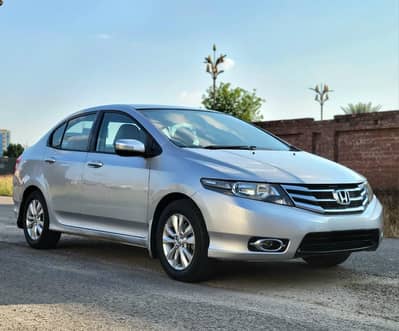 MiNOR AND MiNT CONDiTiON   HONDA CiTY (1.3) Model 2106