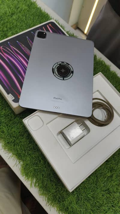 Apple ipad pro M2 11 inch 128gb