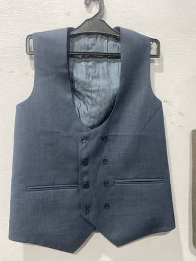 we have 130 pieces available All colours and size available