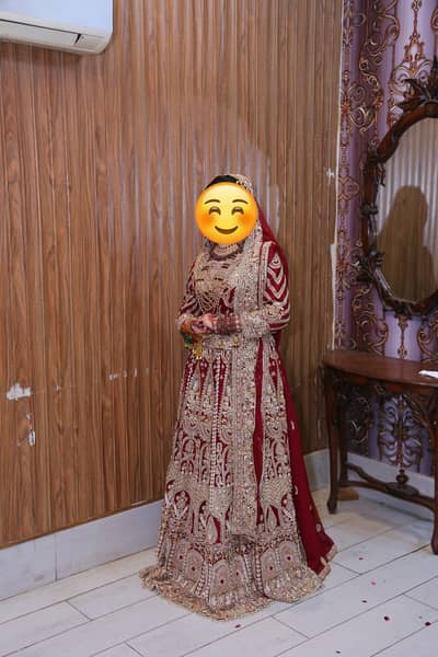 1 time used bridal lehnga in minimum price with jewelry