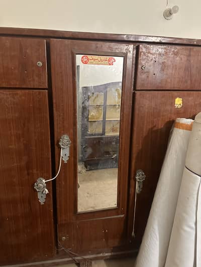 safe almari 3 door condition 10 ,9