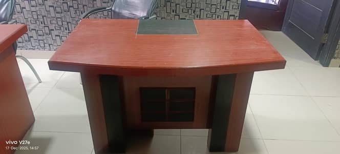 Office Furniture Multiple Items