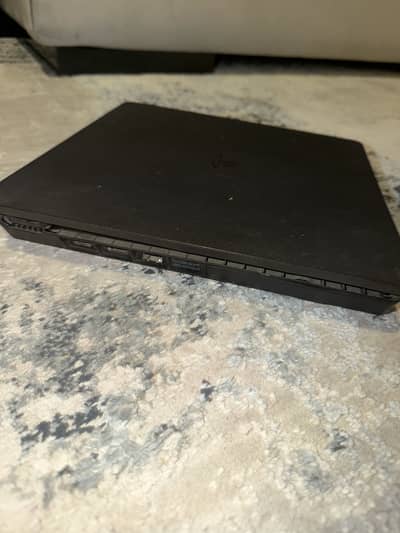 PS4 slim used