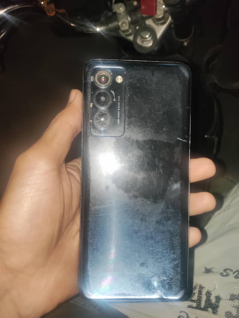 tecnoCamon 18T 4+3gb128gb 2