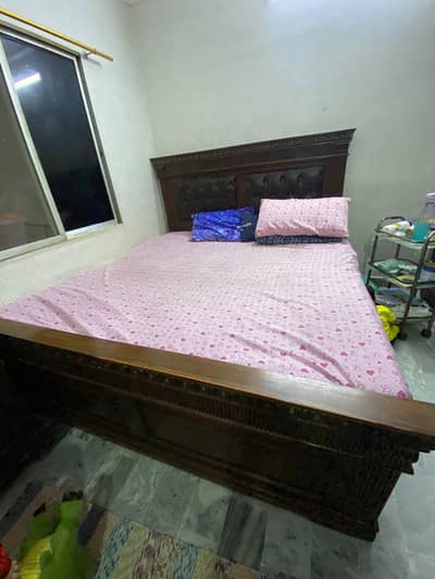 Wooden Sheesham Furniture