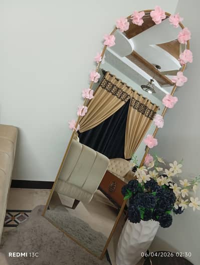 floor mirror 10/10 condition