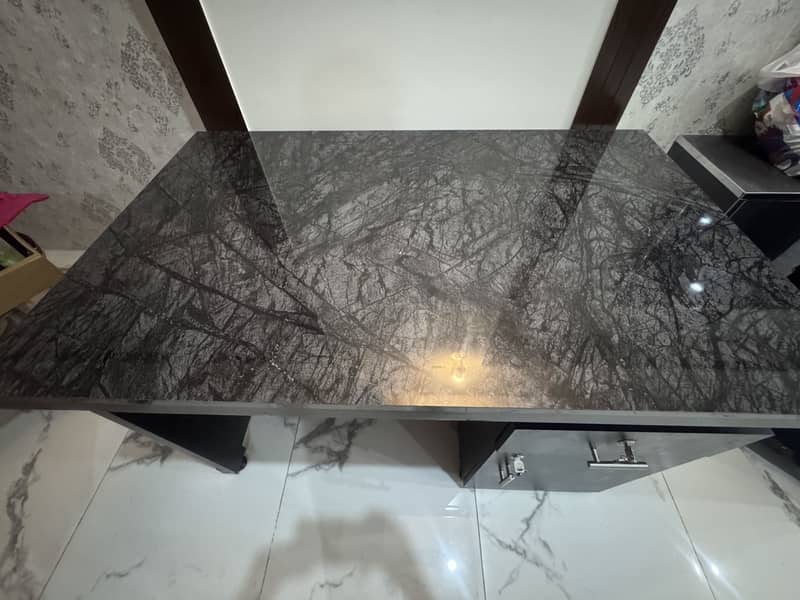 Work station table 1