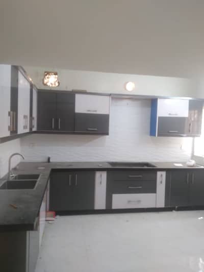 3 bed dd luxury flat available for rent