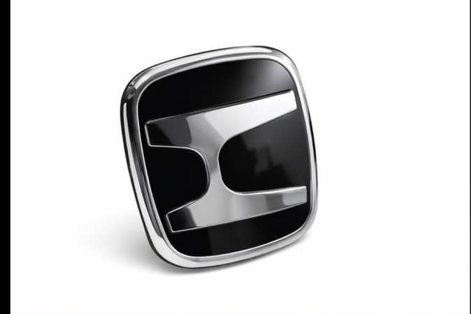 Honda Logo Car Emblem Badge – Chrome & Black Front/Rear Replacement Sticker