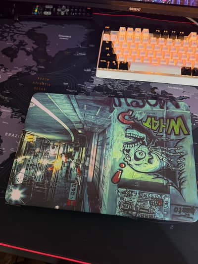 HP 840 G1 in very good condition, minor crack, everything working