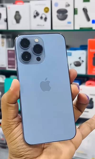 13 pro 256GB ( exchange possible 15 max sath)