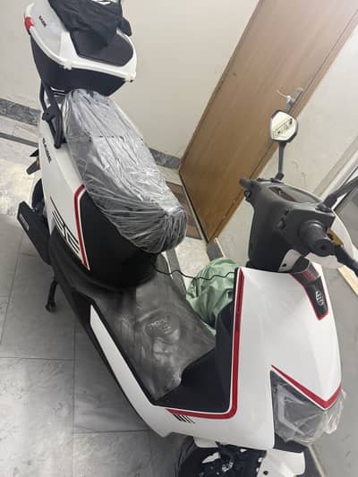 Saige E80 1200w electric scooter