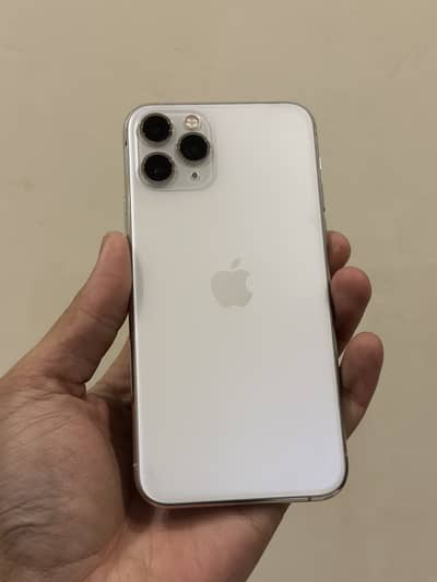 I phone 11 pro 256 GB dual sim PTA APPROVED 90% Battery Health 10 / 10