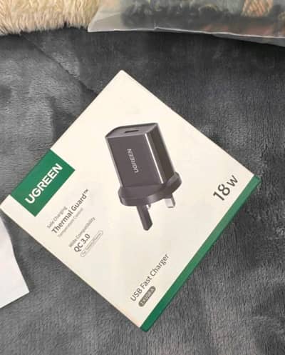Ugreen 18W fast charger for  apple samsung android pixel