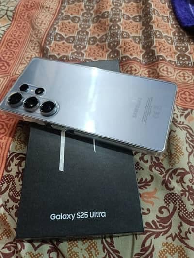 Samsung s25 ultra Box and 45 watt original charger