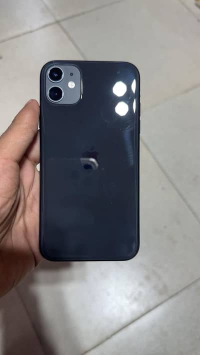 IPHONE 11 10 BY 10 PIECE.